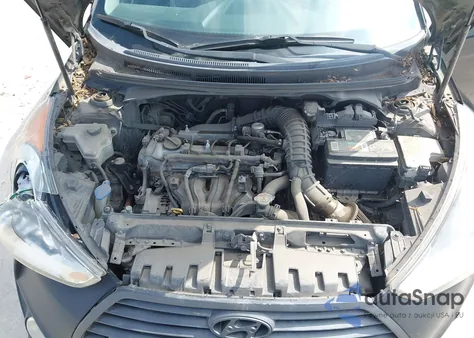 2015 Hyundai Veloster Turbo z USA, uszkodzony, nr VIN KMHTC6AE2FU236521